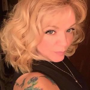 Meet your Posher, Vhari